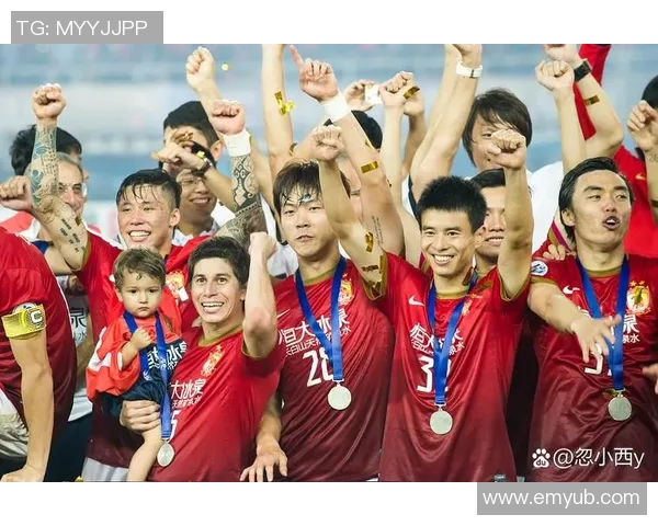 球迷为球队连胜欢欣鼓舞,誓言全力支持迎接挑战! 球迷为球队连胜欢欣鼓舞,誓言全力支持迎接挑战!